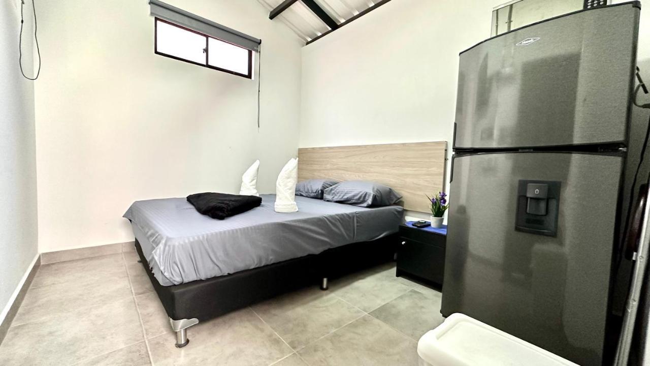 Sinu Loft Aparthotel Меделин Екстериор снимка