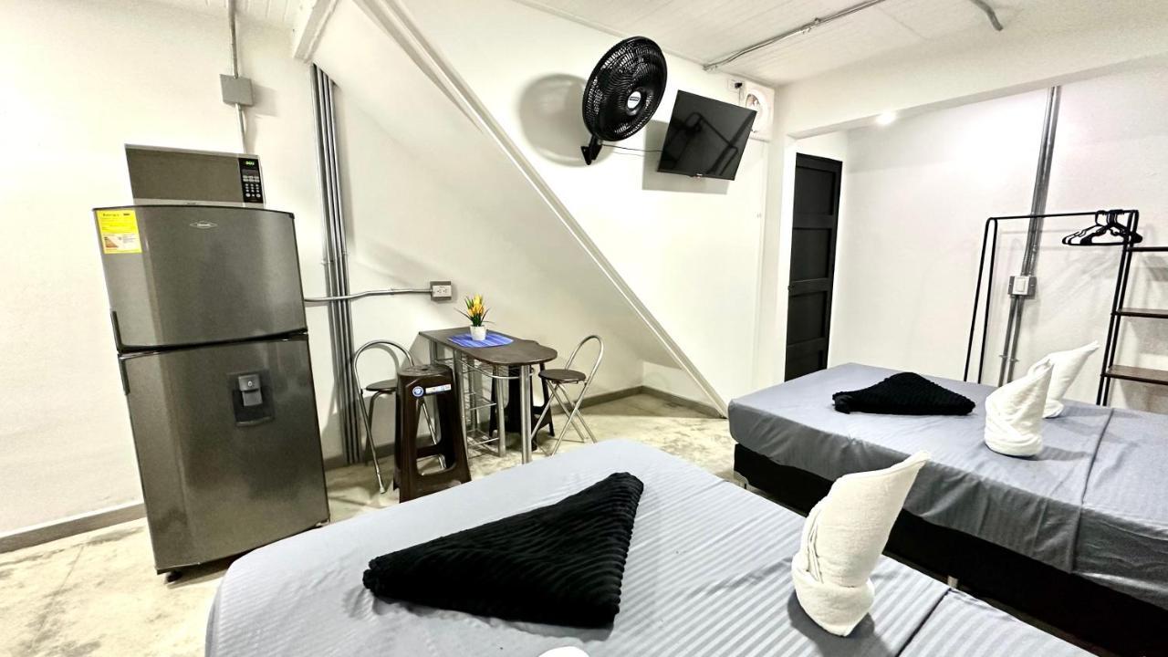 Sinu Loft Aparthotel Меделин Екстериор снимка