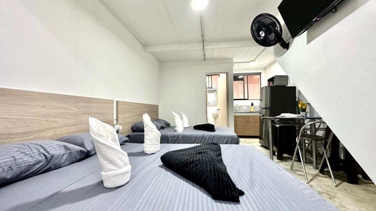 Sinu Loft Aparthotel Меделин Екстериор снимка
