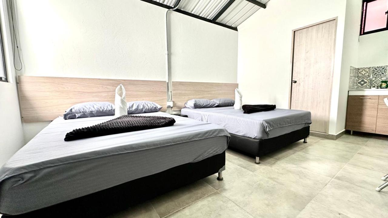 Sinu Loft Aparthotel Меделин Екстериор снимка