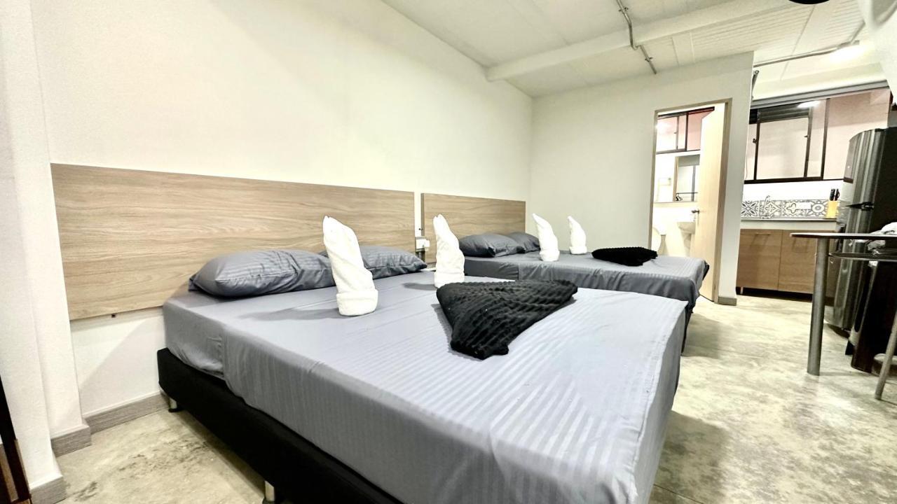 Sinu Loft Aparthotel Меделин Екстериор снимка