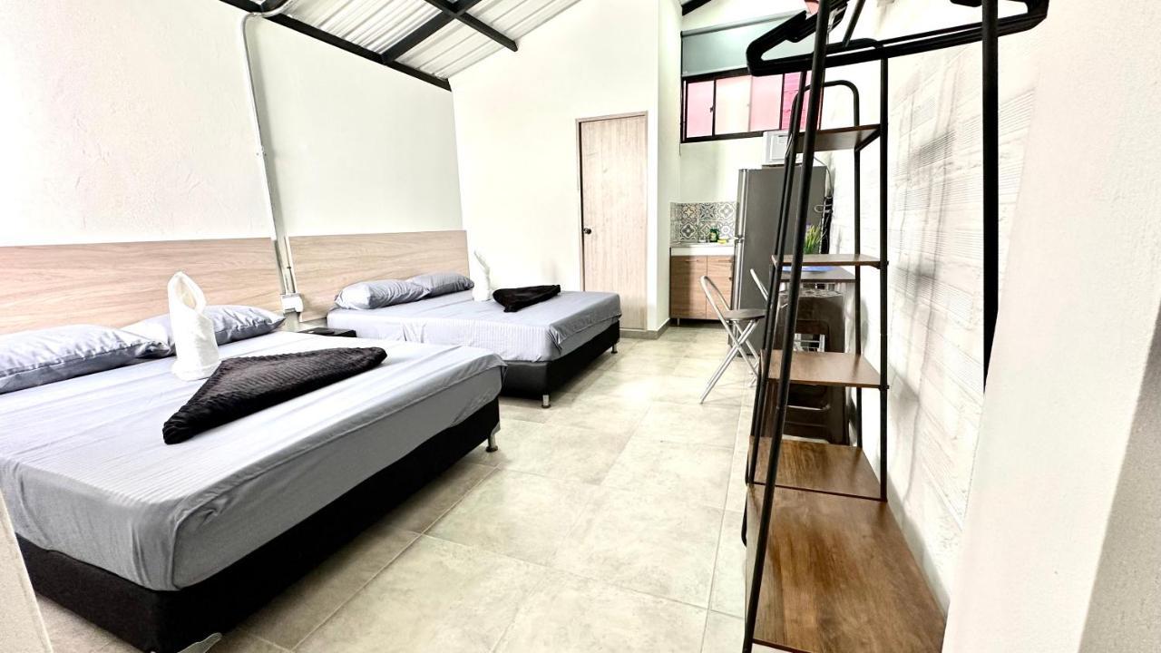 Sinu Loft Aparthotel Меделин Екстериор снимка