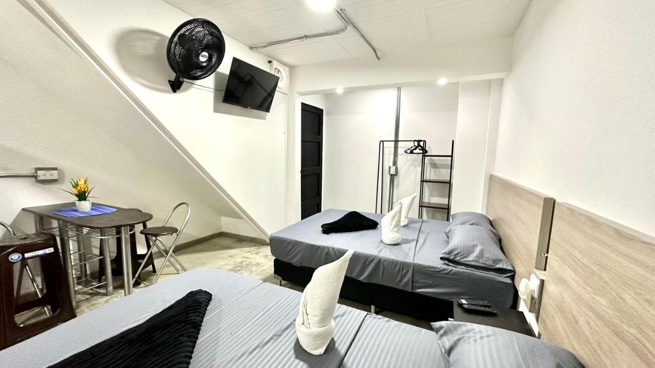 Sinu Loft Aparthotel Меделин Екстериор снимка