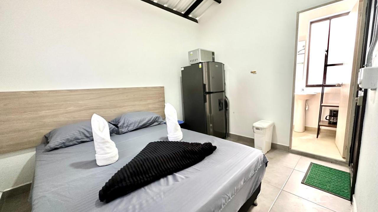 Sinu Loft Aparthotel Меделин Екстериор снимка
