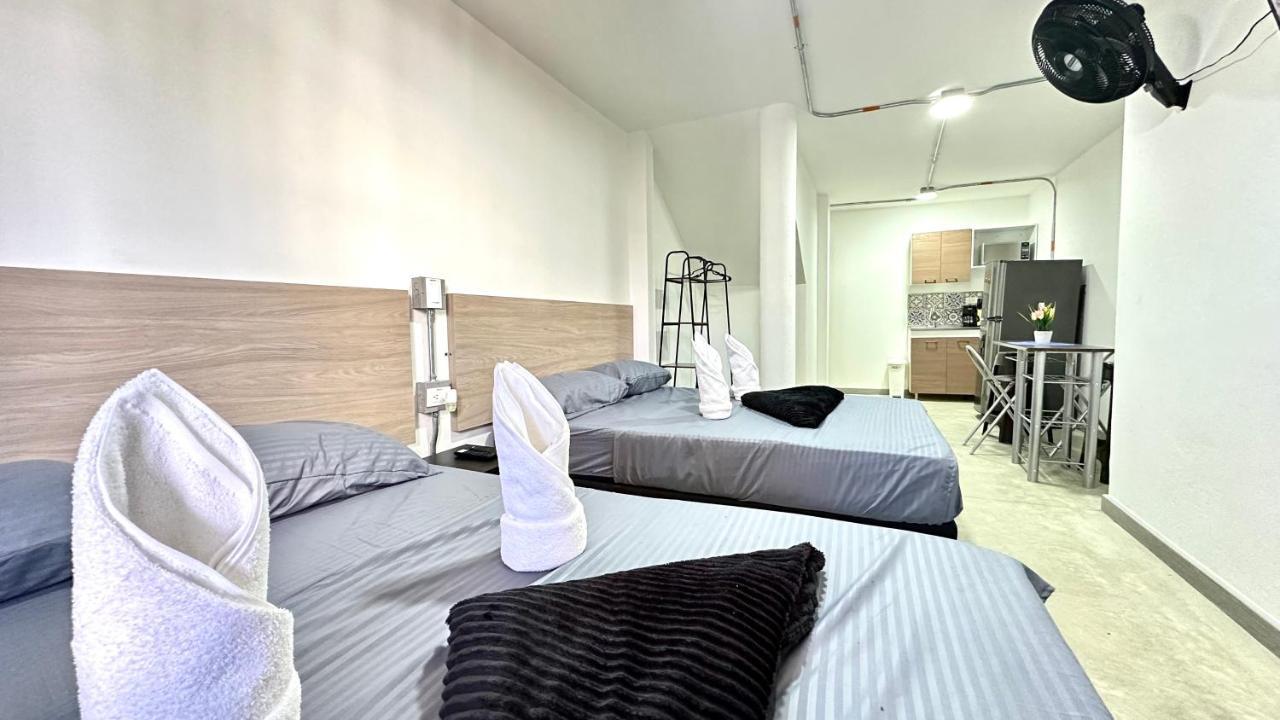 Sinu Loft Aparthotel Меделин Екстериор снимка