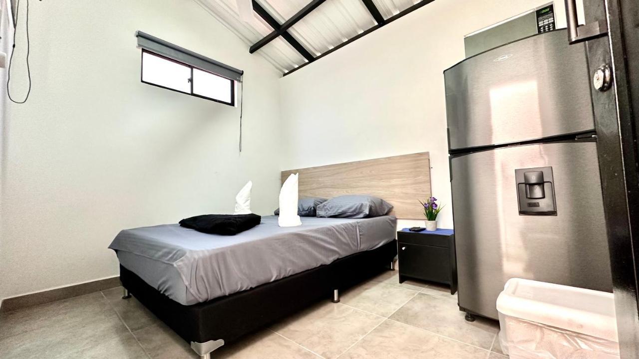 Sinu Loft Aparthotel Меделин Екстериор снимка