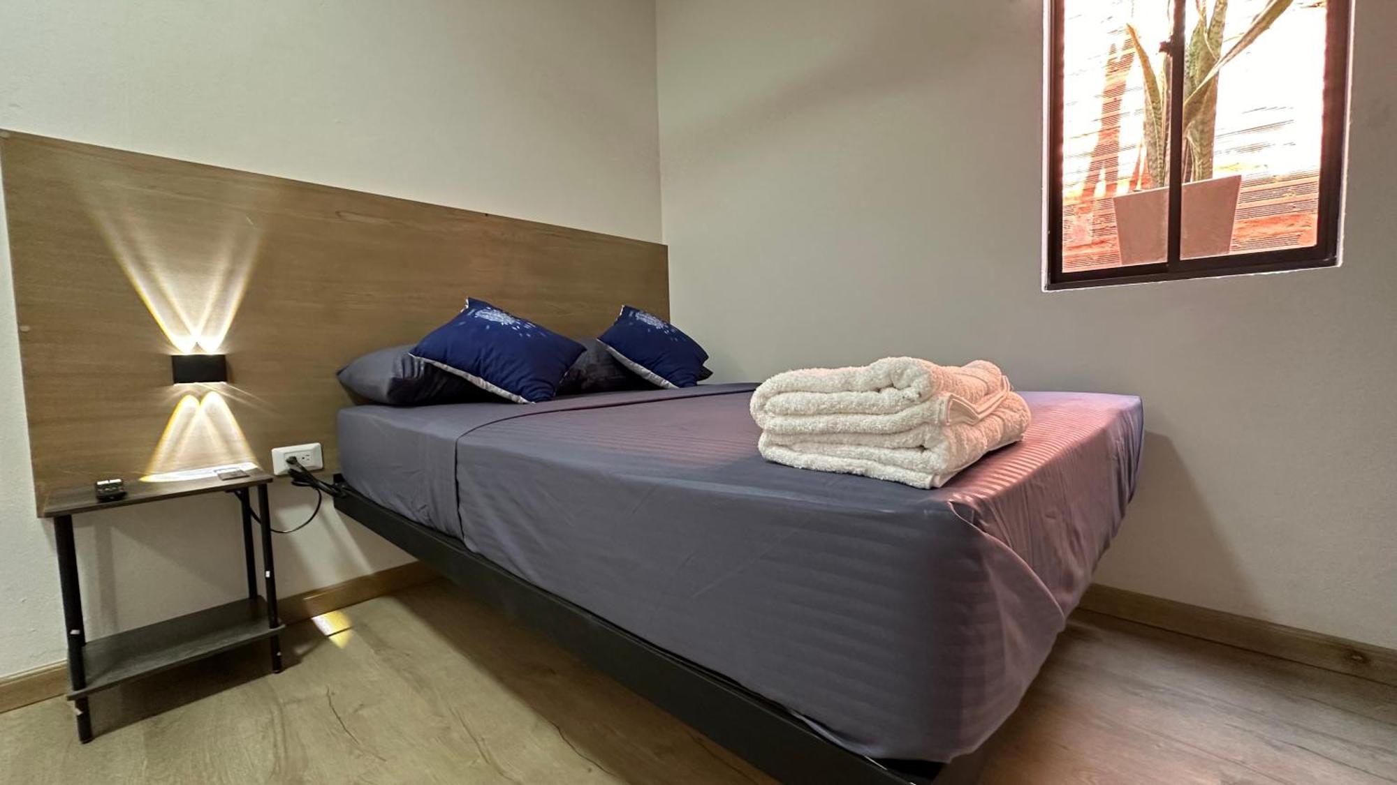 Sinu Loft Aparthotel Меделин Екстериор снимка